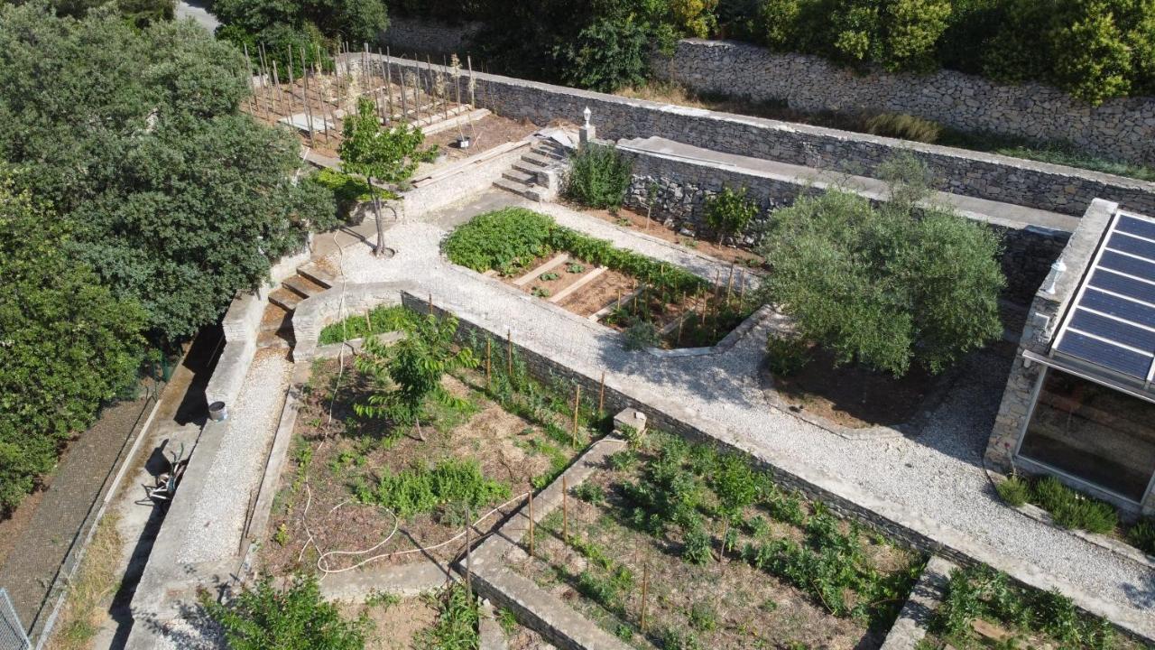 B&B Le Garric Nîmes Eksteriør bilde